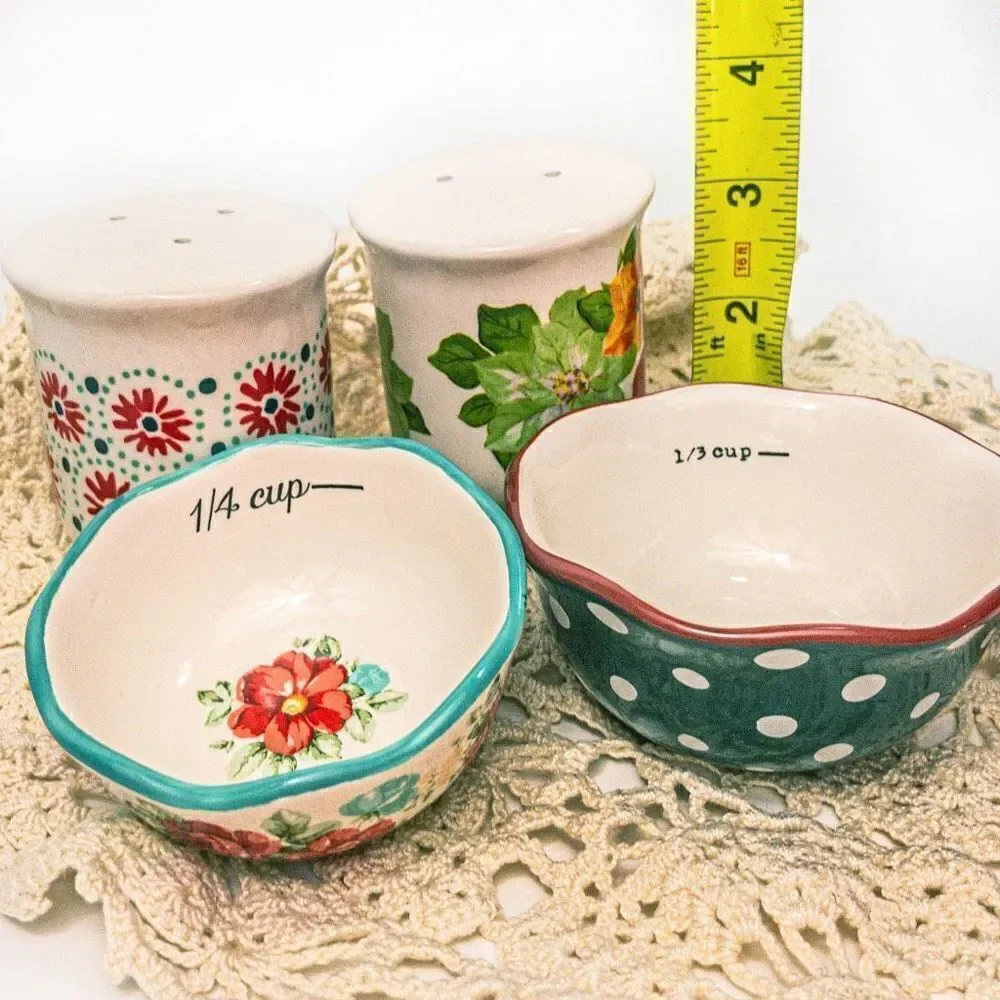 Pioneer Woman Shabby Chic Bundle: Salt & Pepper Shakers with Nesting Cups